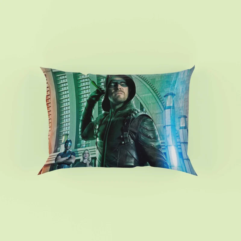 Arrow Wallpaper: Oliver Queen Vigilante Journey Pillow Case