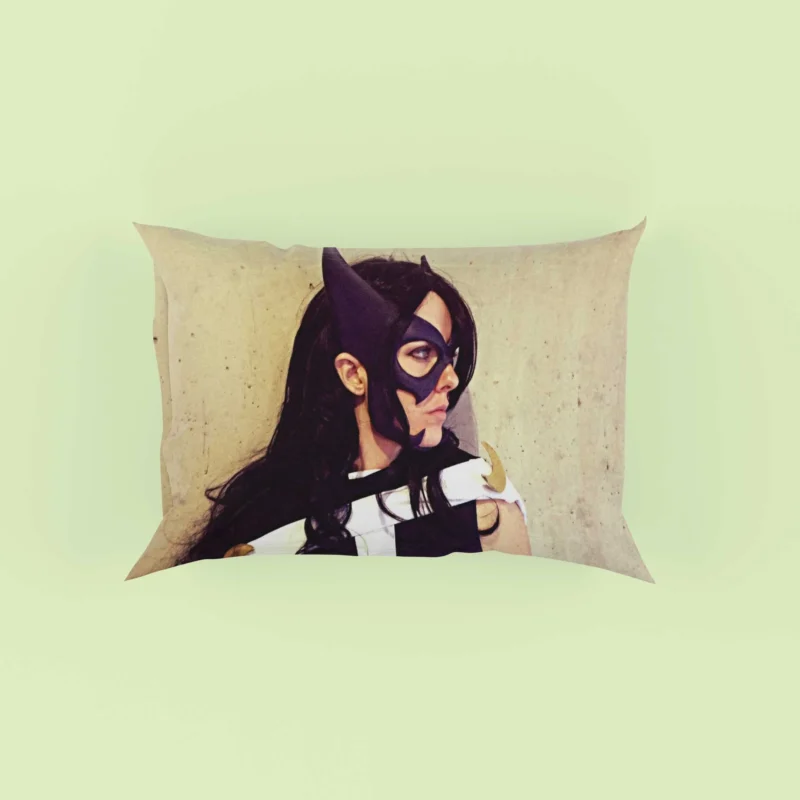 Cosplay Spotlight: Huntress (DC Comics) Pillow Case