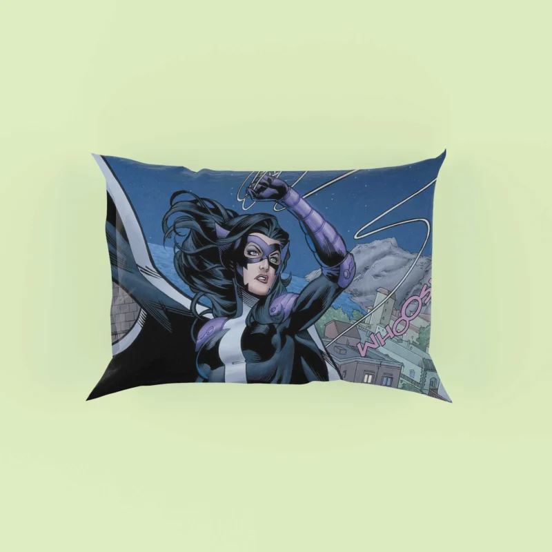 Earth 2 Comics: Exploring Huntress Pillow Case
